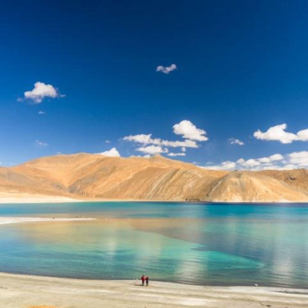 चंद्रताल, हिमाचल प्रदेश – बदलते रंगों का जादू