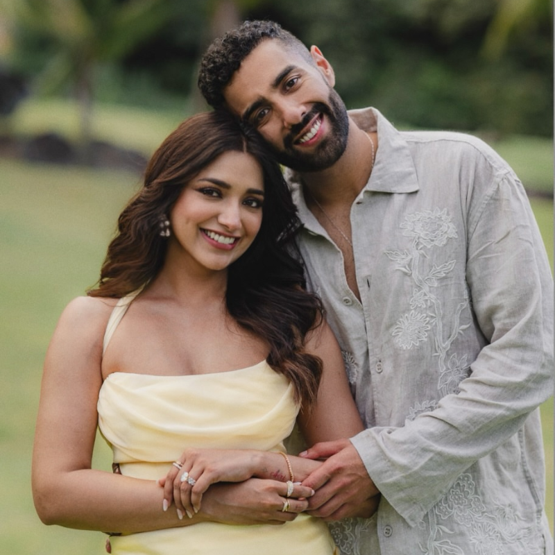 ​जिया शंकर ने की सगाई