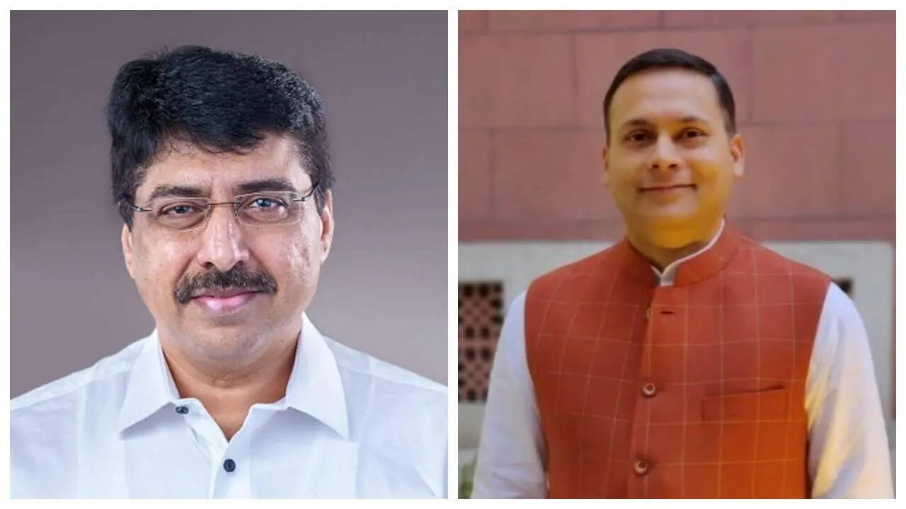 दीपक म्हस्के का प्रोफाइल काफी अलग