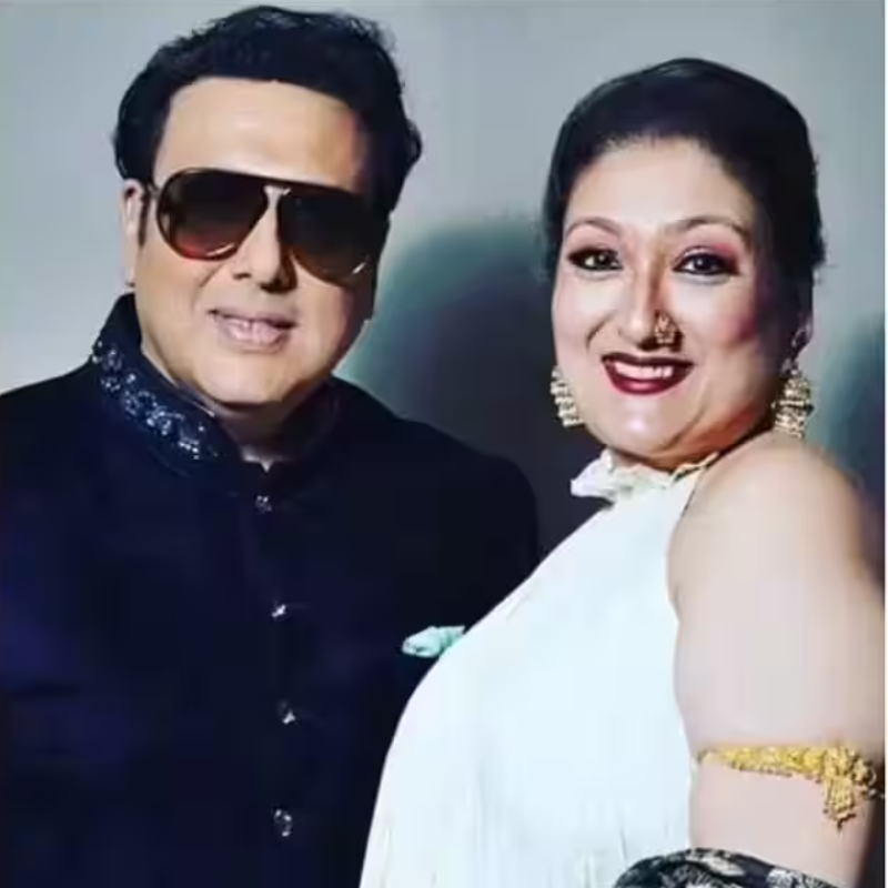 ​अस्पताल के बाहर नजर आए गोविंदा