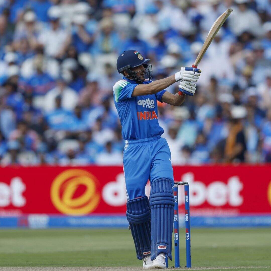 2.सबसे यंग डबल सेंचुरियन
