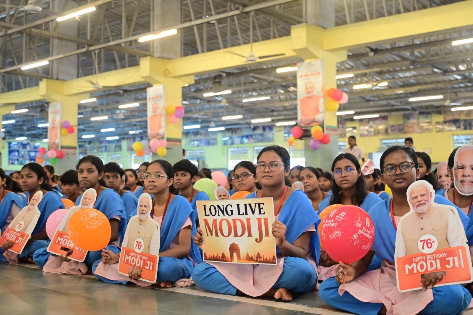पीएम मोदी का सफर