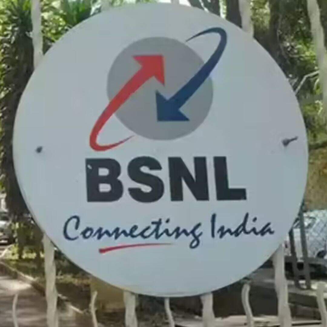 <strong>नए ग्राहकों को फ्री SIM का फायदा</strong>