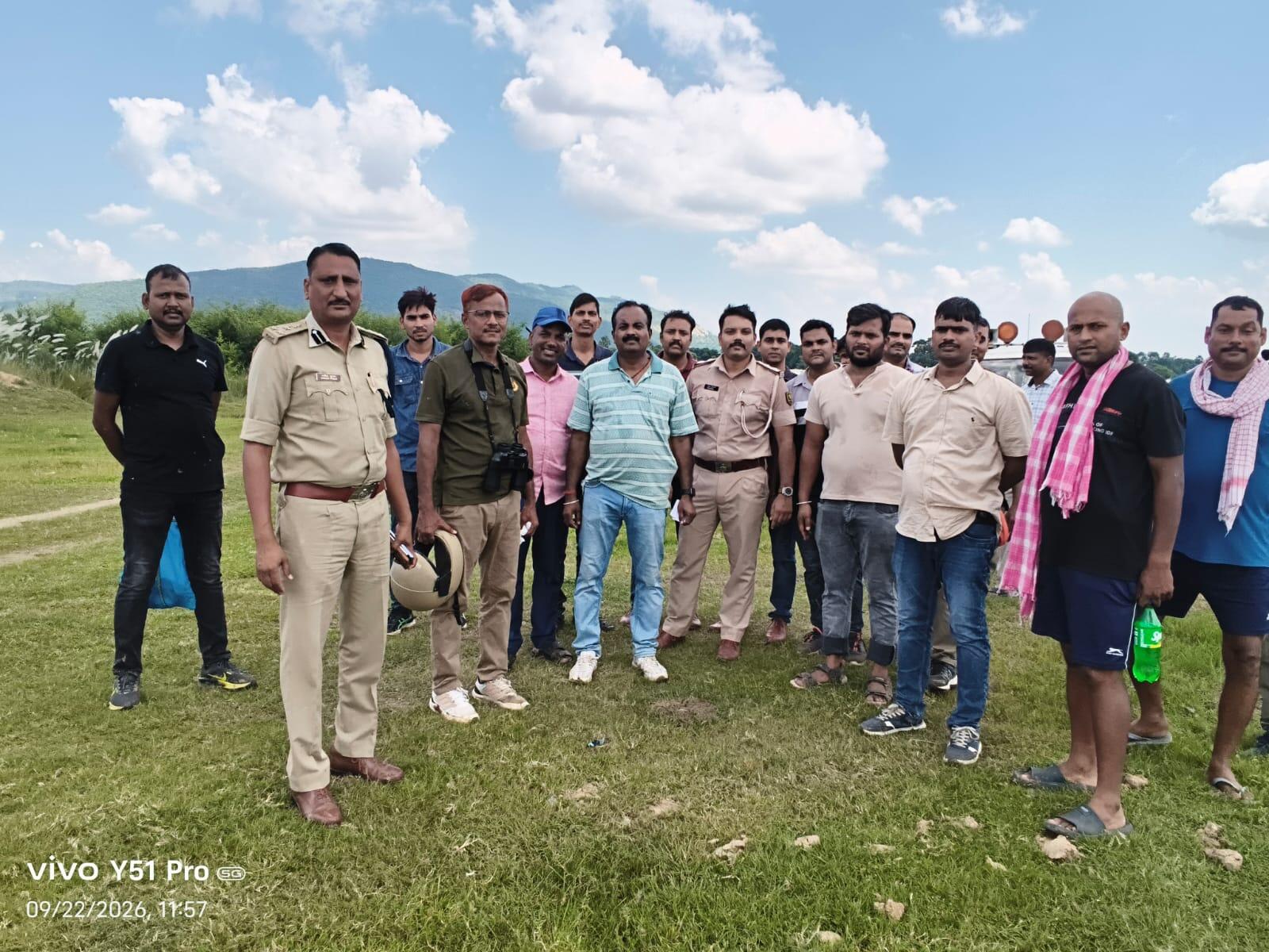 घटना स्थल पर खुद मुंगेर DIG राकेश कुमार, एसपी जमुई और पुलिस टीम