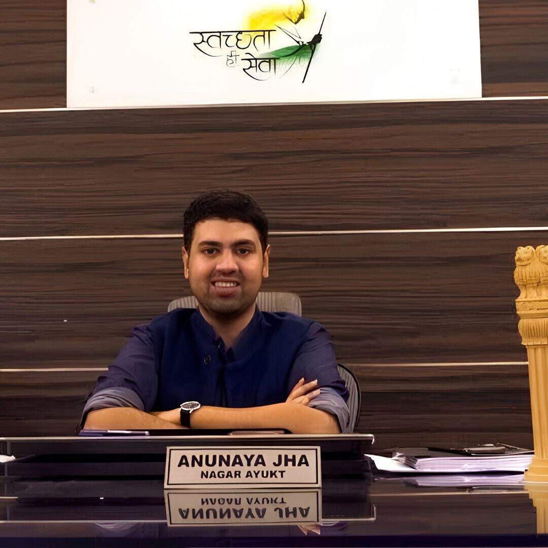 शुरुआती प्रशासनिक अनुभव​