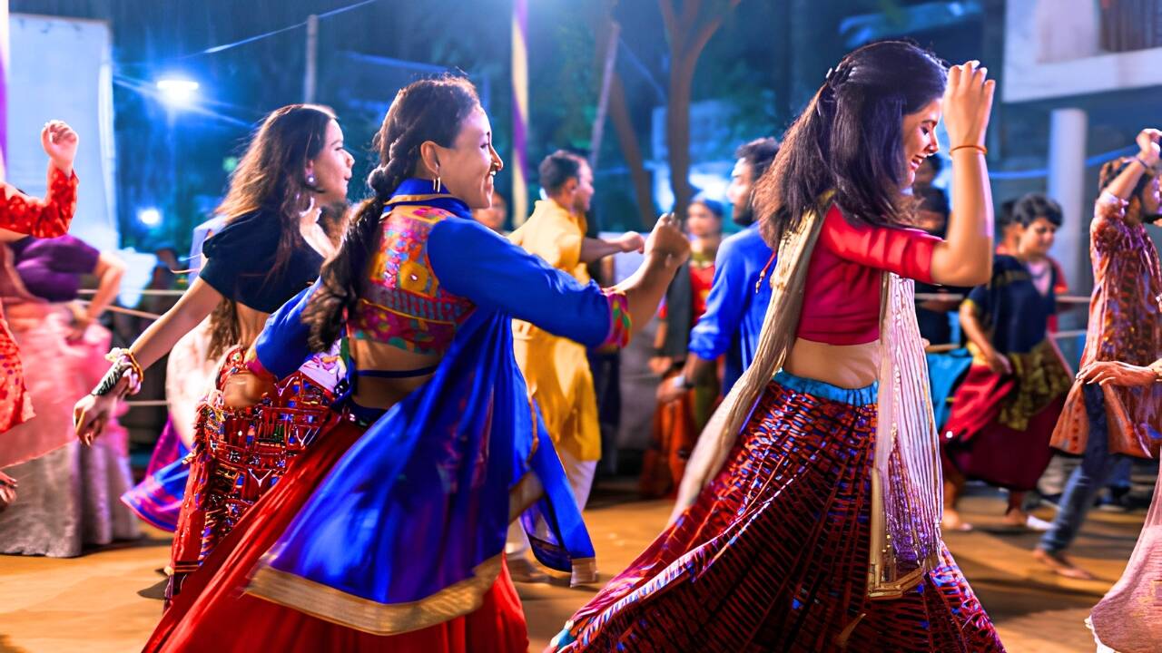 Top 5 Best Places in Delhi Garba and Dandiya