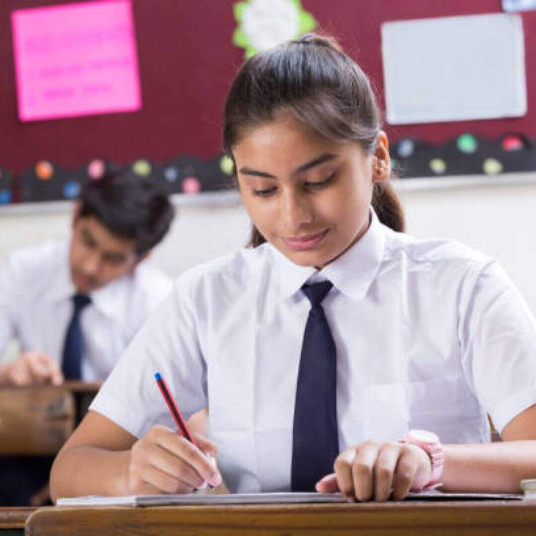 हिंदी कोर में ये विषय