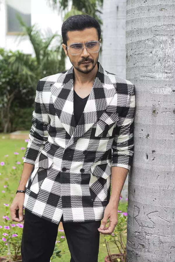 New Delhi: Bollywood actor Darshan Kumar poses for photos during a promotional e...