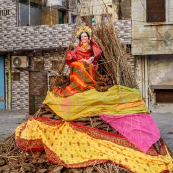 7 मार्च को है होलिका दहन