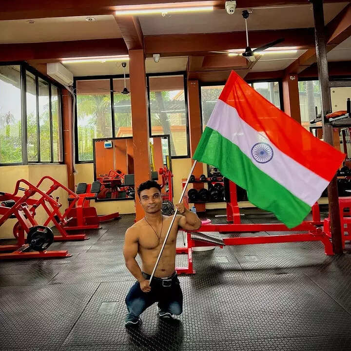 दुनिया के सबसे छोटे कद वाले बॉडी बिल्डर प्रतीक मोहिते को मिली दुल्हनिया ...