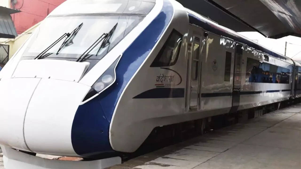 सीटें 180 डिग्री तक आसानी से घूम सकती हैं