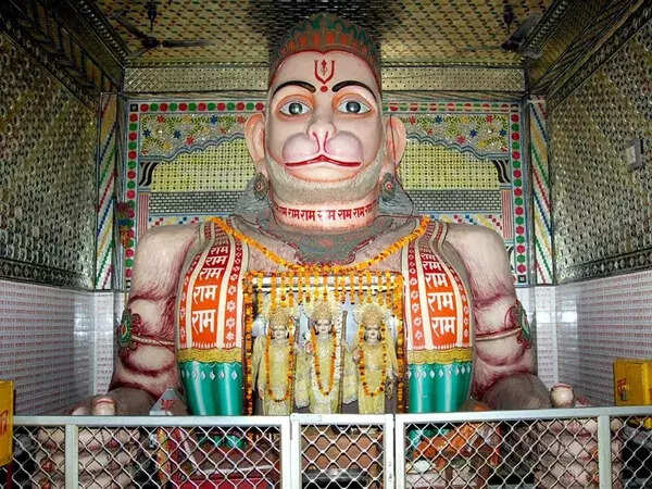 बहुमुखी प्रतिभा के धनी