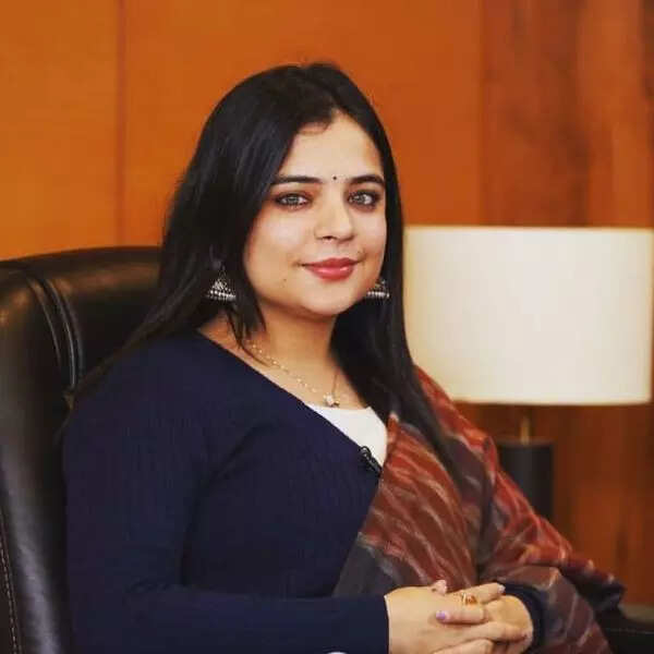 तो खन्ना ने इस चीज की है पढ़ाई