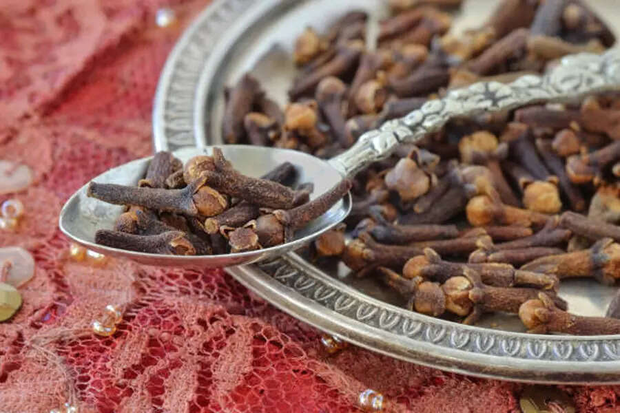 आर्थिक संकट दूर करे