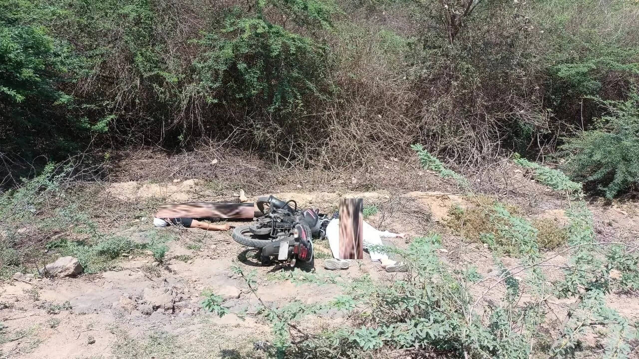 असद-गुलाम मुठभेड़