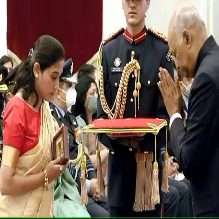 पति के शहीद होने के बाद सेना की तैयारी