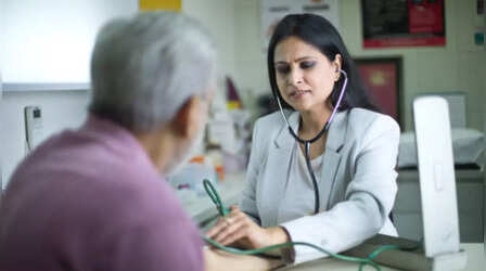 High BP Home Remedies: गोलियां नहीं बल्कि हाई बीपी से प्राकृतिक रूप से छुटकारा पाने के लिए अपनाएं ये उपाय