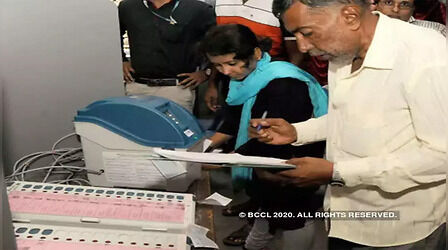 UP NagarPalika Winner list: पूर्वांचल के इन जिलों में किस पार्टी ने जमाया कब्जा, देखें लिस्ट