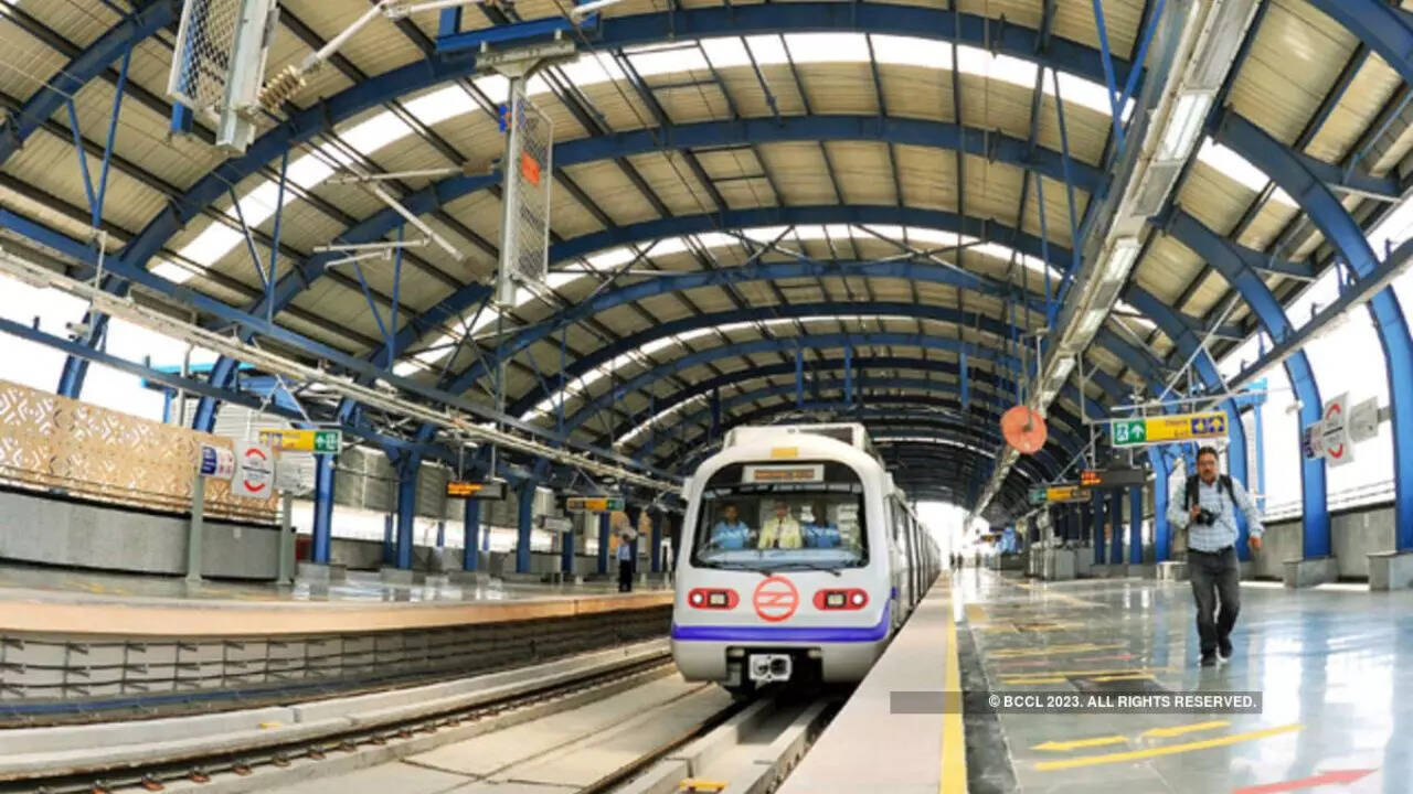 Delhi Metro, DMRC, Delhi News