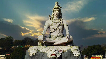 Sawan Places to Visit: भोलेनाथ के दर्शन के लिए सावन में बेस्ट हैं ये शिव मंदिर, ट्रैवल प्लान में जरूर करें शामिल