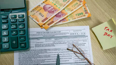 Income Tax Return: भर दिया ITR पर नहीं मिला रिफंड; तो घर बैठे ऐसे कर लें चेक