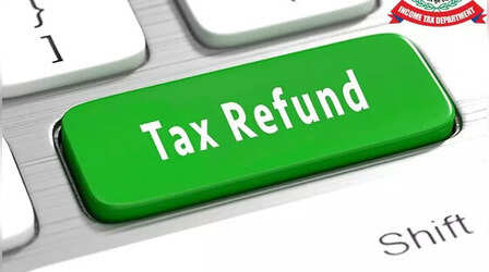 PIB Fact Check:'आप ₹15,490 के Income Tax रिफंड के हकदार है', ऐसे मैसेज को आयकर विभाग ने बताया FAKE