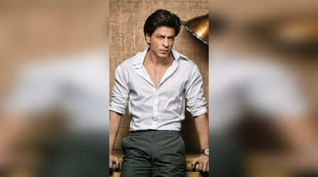 फर्श से अर्श पर पहुंचा सकते हैं Shah Rukh Khan के ये 7 मंत्र, यकीन नहीं तो आजमाकर देखें