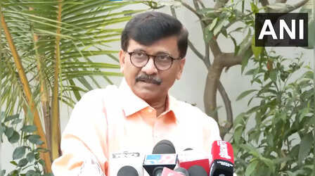 कपिल देव को फाइनल में न बुलाने पर भड़के संजय राउत, BCCI को सुनाई खरी खोटी