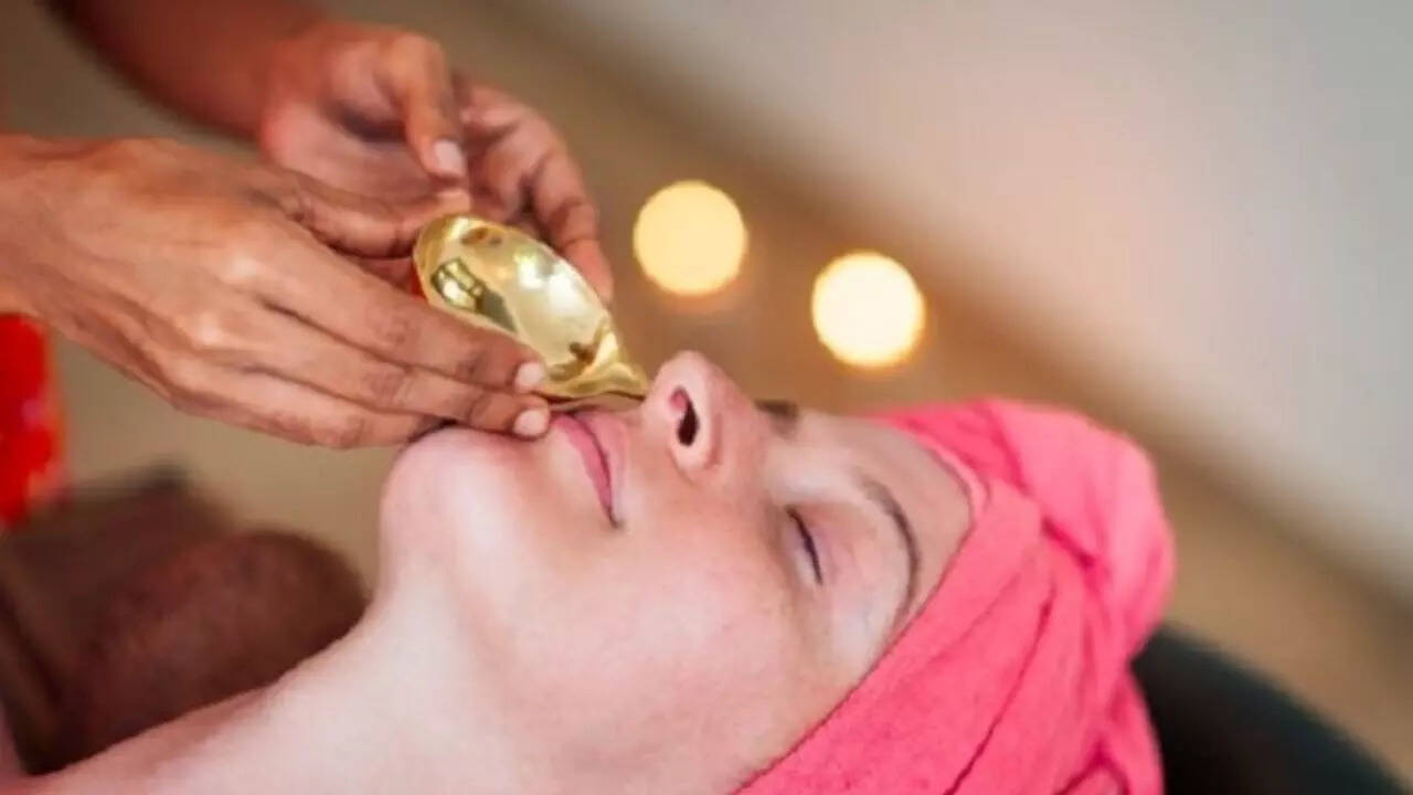 benefits of putting oil in nose