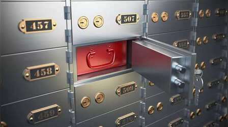 Bank Locker Agreement: 31 दिसंबर से पहले BOB और SBI के ग्राहक कर लें ये काम, वरना लॉकर में रखे सामान को लेकर होंगे परेशान