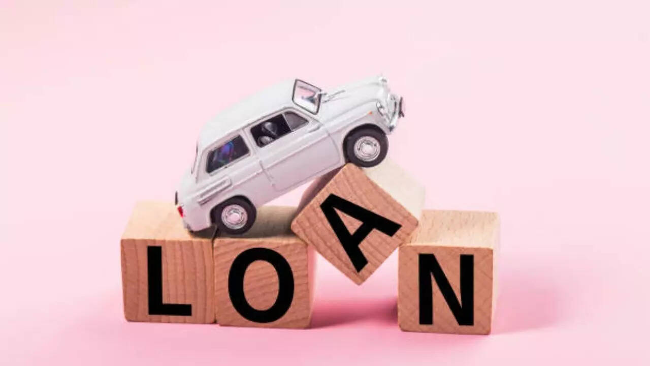 Cheapest Car Loan : ये 6 बैंक दे रहे हैं सबसे सस्ता कार लोन, जानें इनकम लिमिट से लेकर दूसरी डिटेल