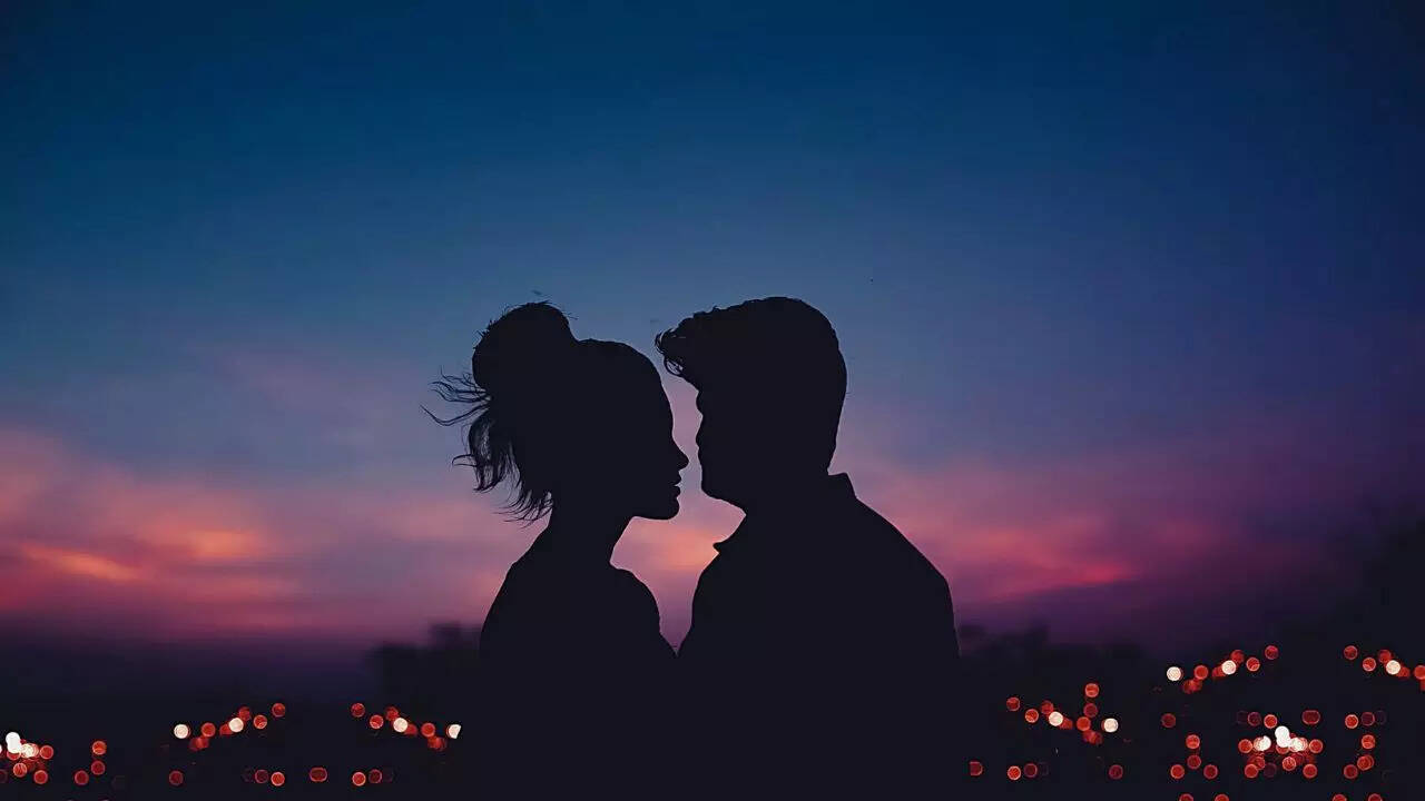 Couples, Good Night Shayari, Good Night