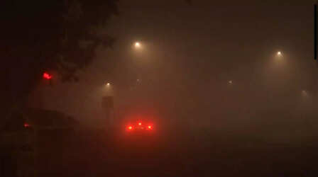 Driving in winter fog: कोहरे में चला रहे हैं कार, तो ये टिप्स करेंगे ड्राइविंग में आपकी मदद