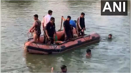 वडोदरा में बड़ा हादसा: छात्रों से भरी नाव नदी में डूबी, 14 बच्चों समेत कुल 16 की मौत, 18 लोगों पर FIR