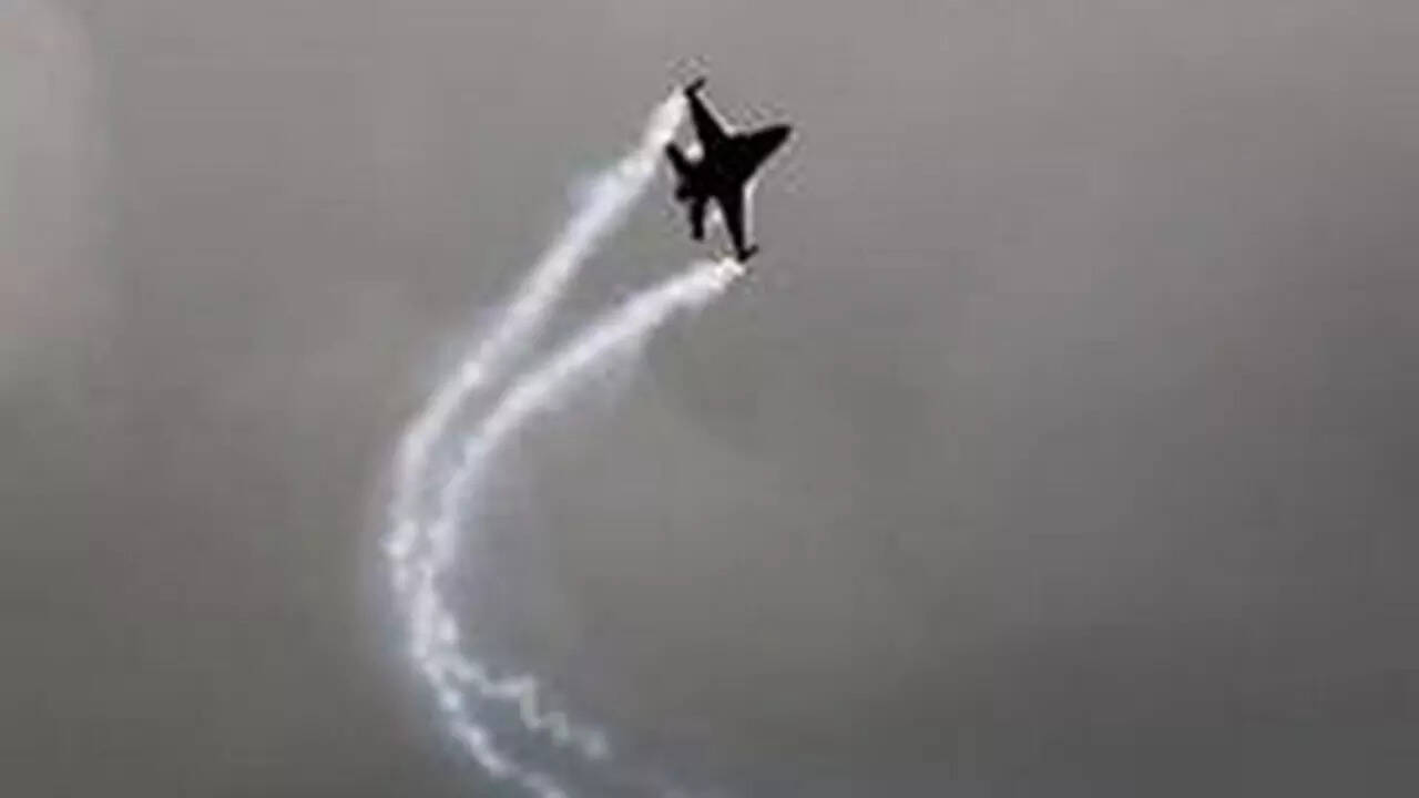 US F-16 Fighter Jet Crash