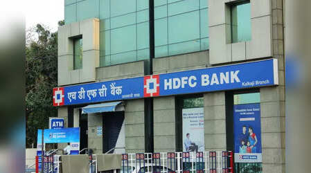 HDFC Bank Hike FD Rates: एक साल की FD पर बंपर रिटर्न दे रहा HDFC Bank, ब्याज दर में हुआ है इतना इजाफा