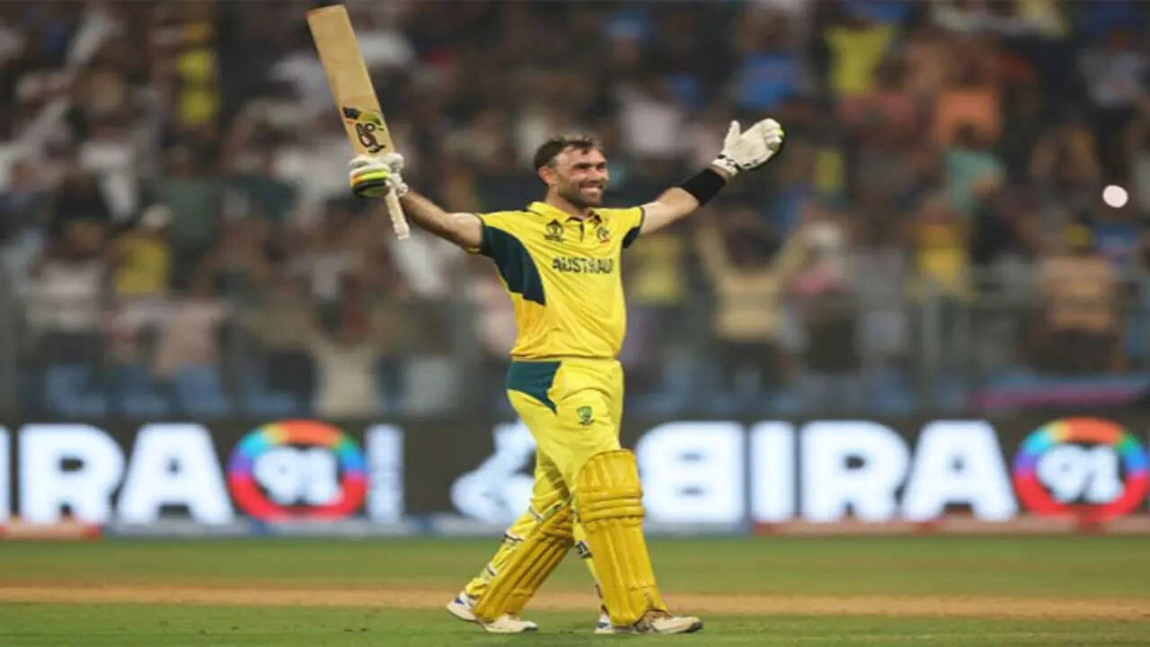 Glenn Maxwell century, AUS vs WI