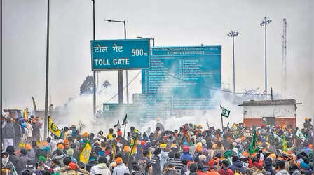 Kisan Andolan: 117 सोशल माडिया और वेब लिंक को सरकार ने किया अस्थायी रूप से बंद, किसान आंदोलन बना कारण!