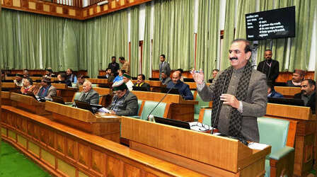 Himachal Political Crisis: कांग्रेस सरकार पर संकट के बीच स्पीकर का बड़ा एक्शन, हंगामे के बीच BJP के 15 विधायक संस्पेंड