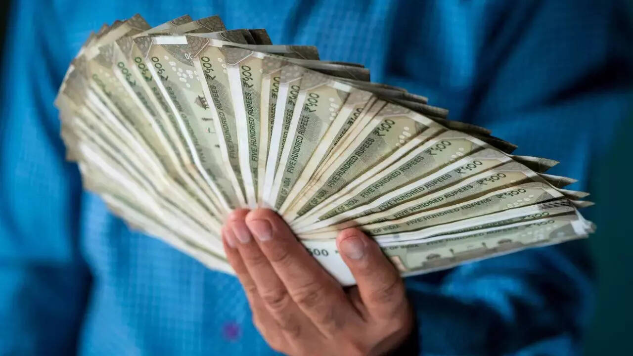 Byju Employees Salary: बायजू के 20 हजार कर्मचारियों के वेतन में देरी, सीईओ ने निवेशकों को ठहराया जिम्मेदार