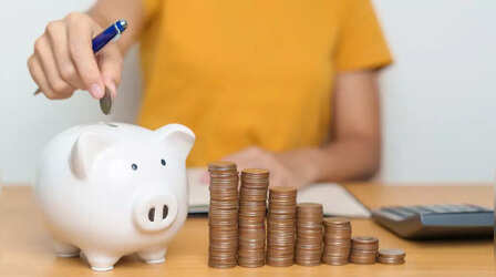 Savings Schemes: ये हैं बेस्ट सेविंग स्कीम्स, जानिए ब्याज दर और टैक्स बेनिफिट्स