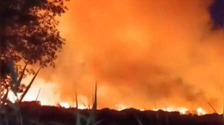 Noida News: चार दिन बाद डंपिंग ग्राउंड की आग बुझी, आस-पास के लोगों ने ली राहत की सांस