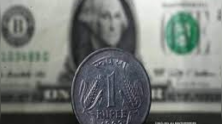 Rupee Vs Dollar: रुपया ऐतिहासिक निचले स्तर पर, डॉलर के मुकाबले 83.61 रुपये पर पहुंचा, जानें क्या होगा असर