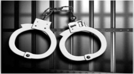 कर्नाटक: शख्स ने अपनी पत्नी के सामने ही किया महिला से दुष्कर्म, बुर्का पहनने पर किया मजबूर, मामला दर्ज
