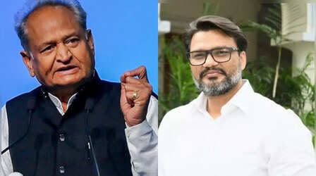गहलोत के OSD रहे लोकेश शर्मा का सनसनीखेज आरोप, कहा-पूर्व CM ने पायलट के फोन टेप कराए, मुझसे ऑडियो क्लिप लीक करने को कहा