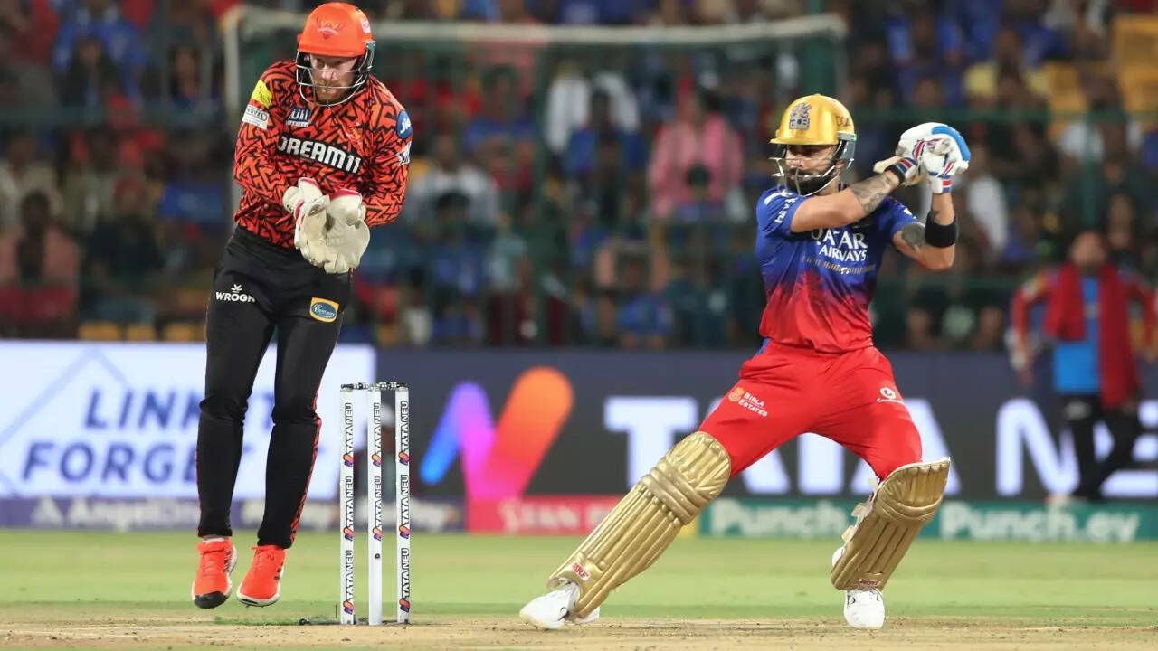 Kya IPL Playoffs Mein Pohoch Paayegi RCB