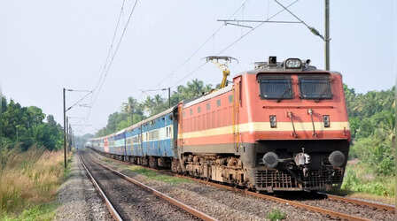 Train Ticket Booking: जल्द घर बैठे बुक सकेंगे जनरल बोगी की टिकट, रेलवे कर रहा है तैयारी