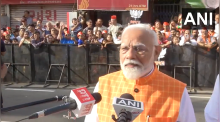 पीएम मोदी ने अहमदाबाद में डाला वोट, ,कहा- भारत का चुनाव प्रबंधन दुनिया के लिए उदाहरण, होनी चाहिए केस स्टडी