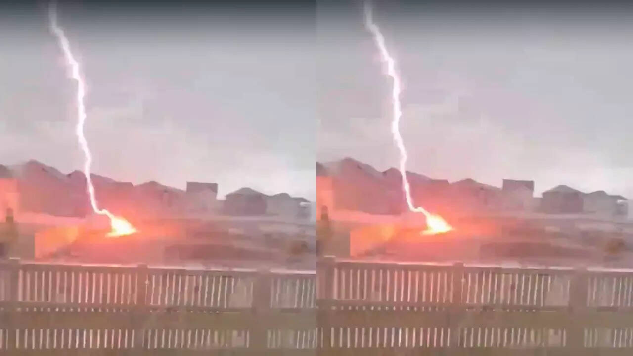 Lightning strike Video