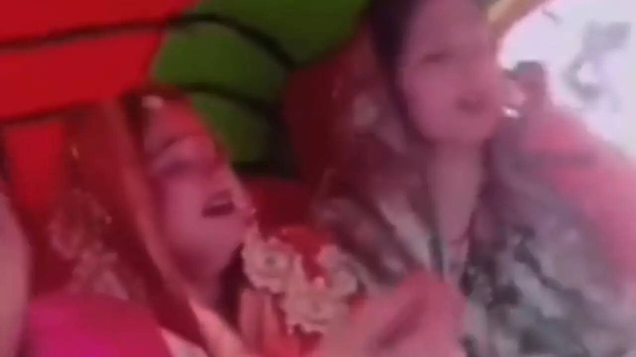 Dulhan Ka Video